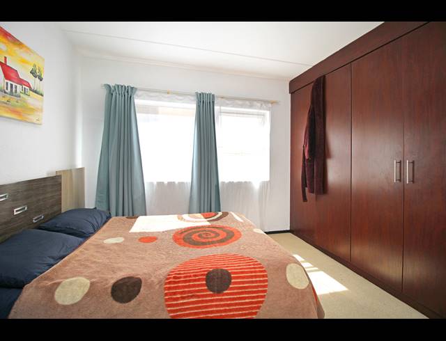 1 BEDROOM APARTMENT FOR SALE IN FERNDALE